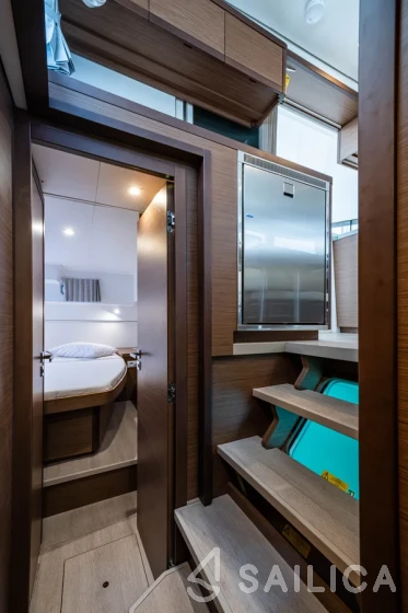 Lagoon 40 - Yacht Charter Sailica