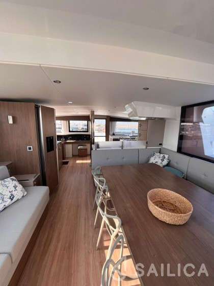 Bali 4.8  - Yacht Charter Sailica
