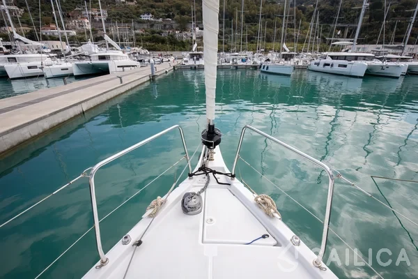 Oceanis 40.1 - Yacht Charter Sailica