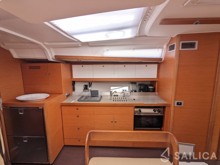 Dufour 430 - Yacht Charter Sailica