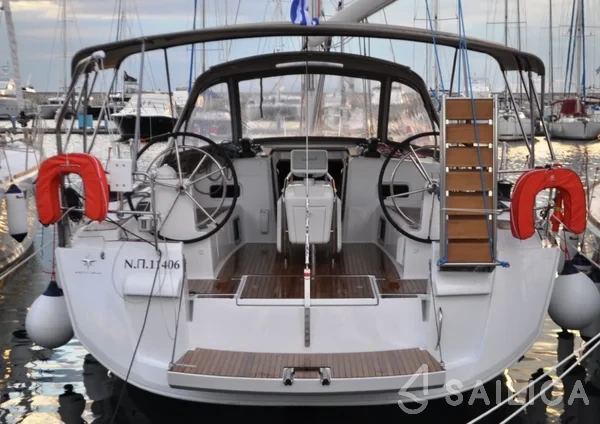 Sun Odyssey 519 - Yacht Charter Sailica