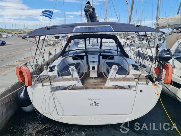 Hanse 418 - Yacht Charter Sailica
