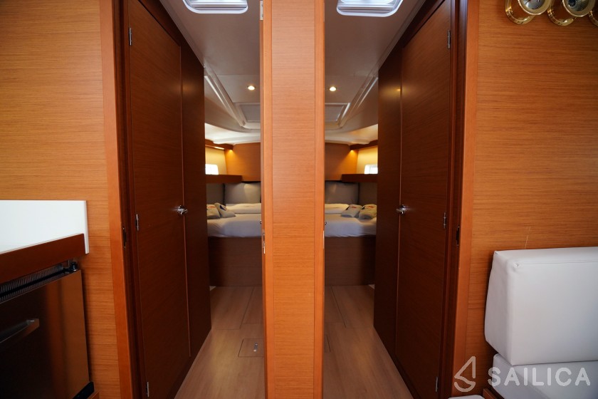 Sun Odyssey 490 - Yacht Charter Sailica