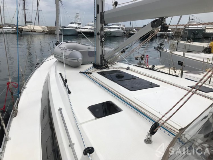 Bavaria 46 Cruiser - Yacht Charter Sailica