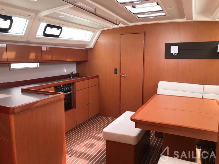 Bavaria 46 Cruiser - Yacht Charter Sailica