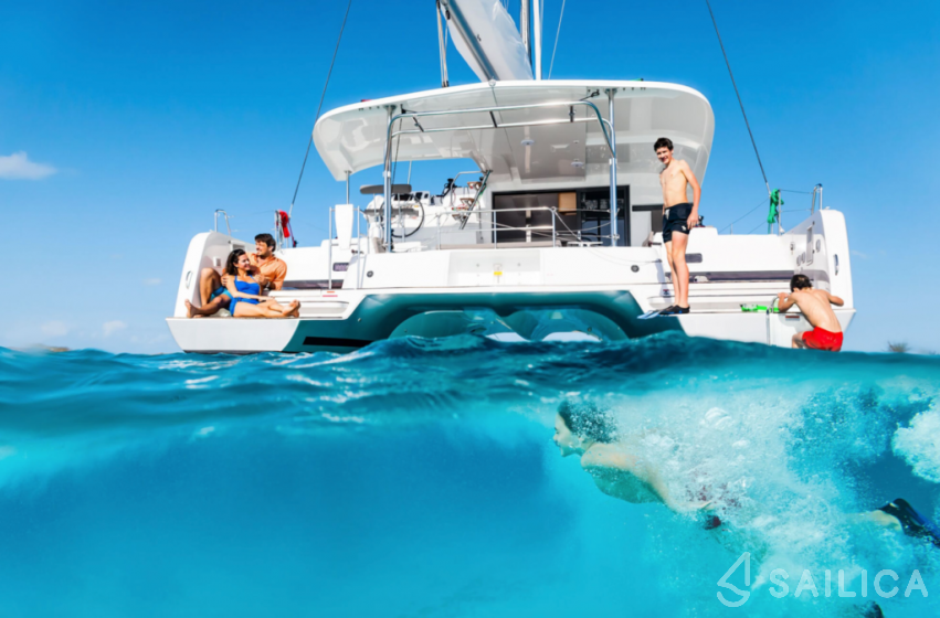 Lagoon 42 - Yacht Charter Sailica