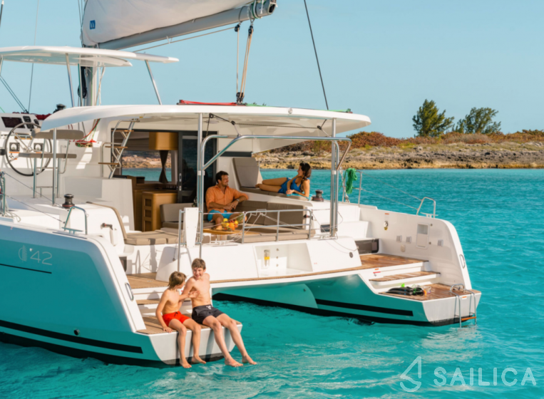 Lagoon 42 - Yacht Charter Sailica