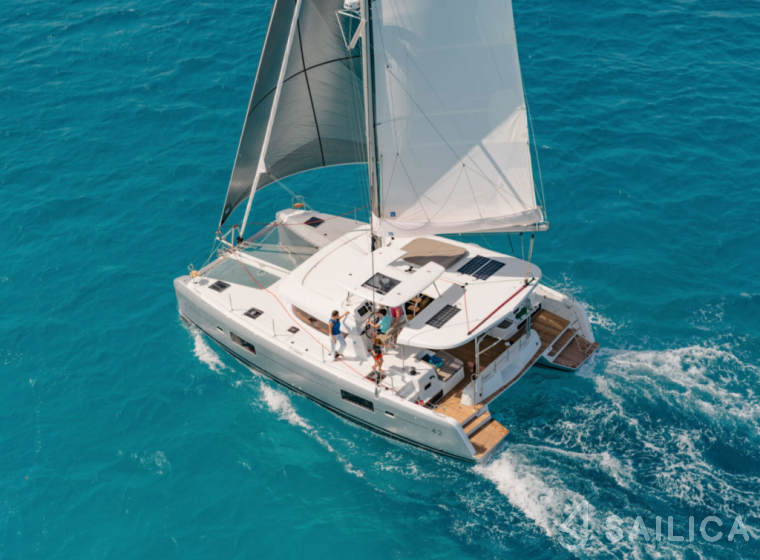 Lagoon 42 - Yacht Charter Sailica