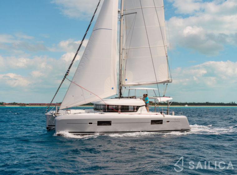 Lagoon 42 - Yacht Charter Sailica
