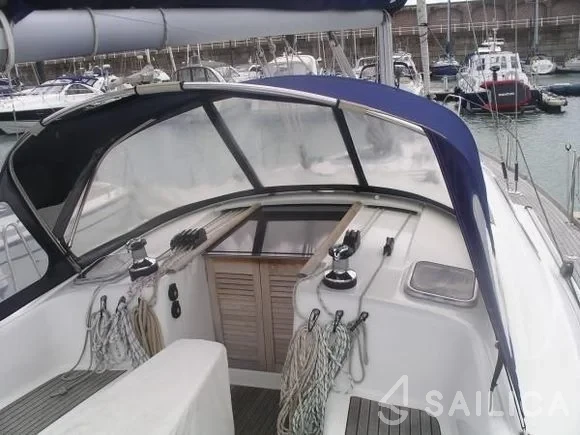 Oceanis 40 - Yacht Charter Sailica