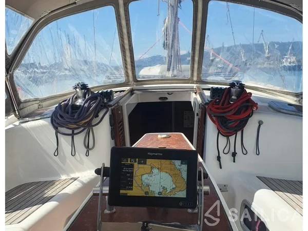 Oceanis 40 - Yacht Charter Sailica
