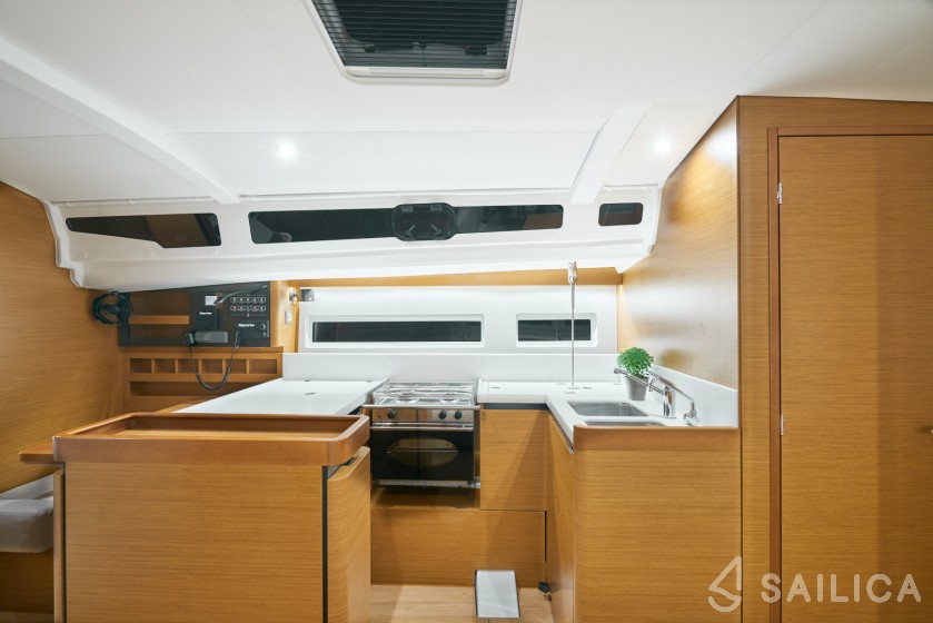 Sun Odyssey 440 - Yacht Charter Sailica