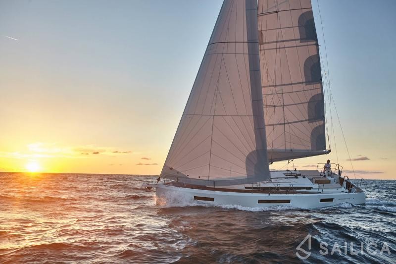 Sun Odyssey 440 - Yacht Charter Sailica