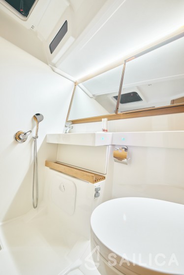 Sun Odyssey 440 - Yacht Charter Sailica