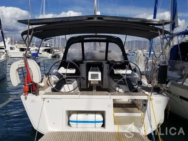 Dufour 360 GL - Yacht Charter Sailica