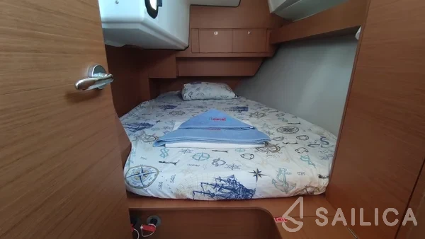 Dufour 360 - Yacht Charter Sailica