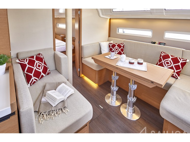 Sun Odyssey 410 - Yacht Charter Sailica