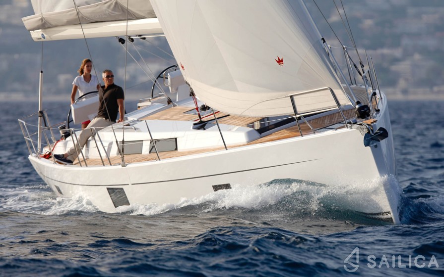 Hanse 455 - Yacht Charter Sailica