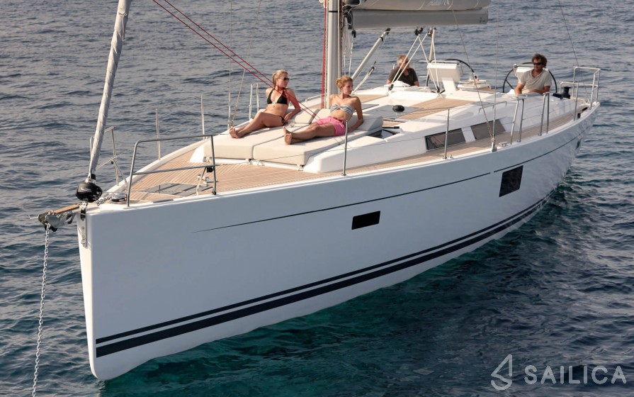 Hanse 455 - Yacht Charter Sailica