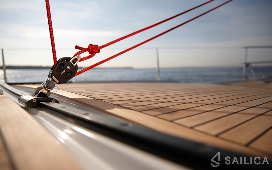 Hanse 455 - Yacht Charter Sailica