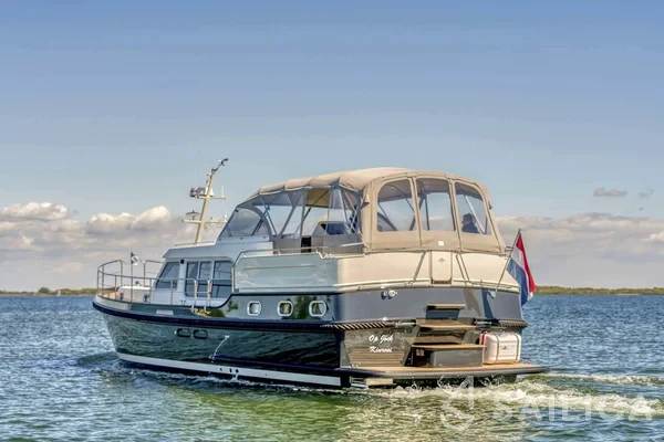 Custom Built - Yacht Charter Sailica
