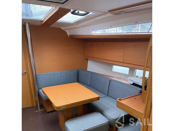 Dufour 390 - Yacht Charter Sailica