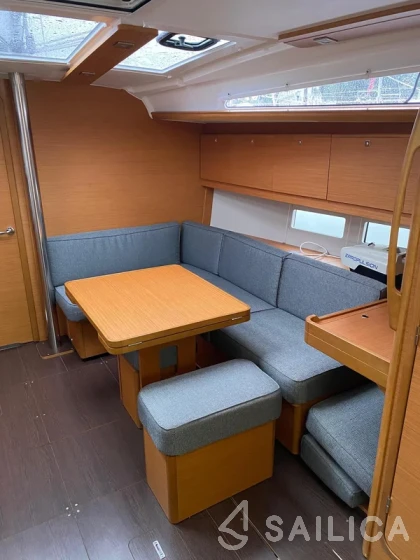 Dufour 390 - Yacht Charter Sailica