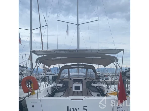 Dufour 390 - Yacht Charter Sailica