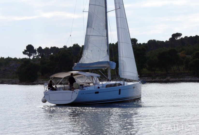 Hanse 445 - Yacht Charter Sailica