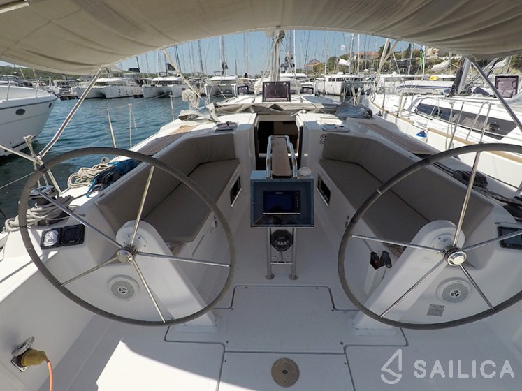 Hanse 445 - Yacht Charter Sailica