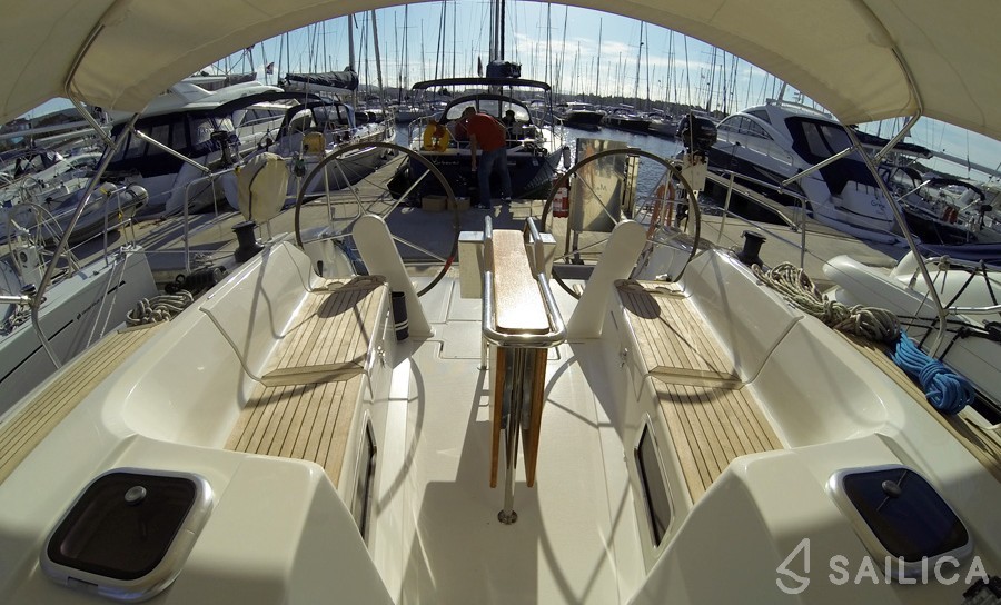 Hanse 445 - Yacht Charter Sailica