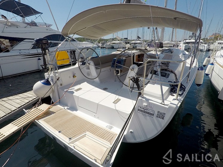 Hanse 445 - Yacht Charter Sailica
