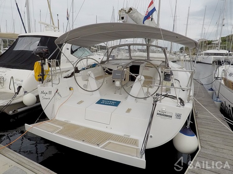 Hanse 445 - Yacht Charter Sailica
