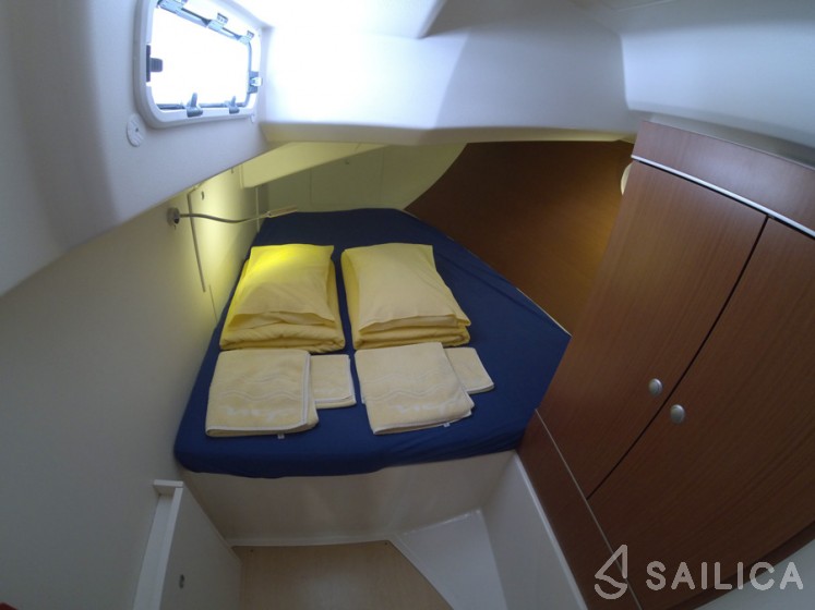 Hanse 445 - Yacht Charter Sailica