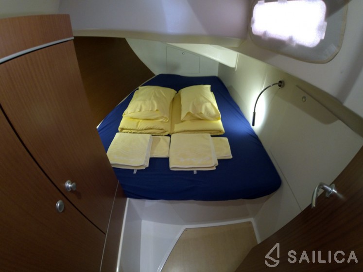 Hanse 445 - Yacht Charter Sailica