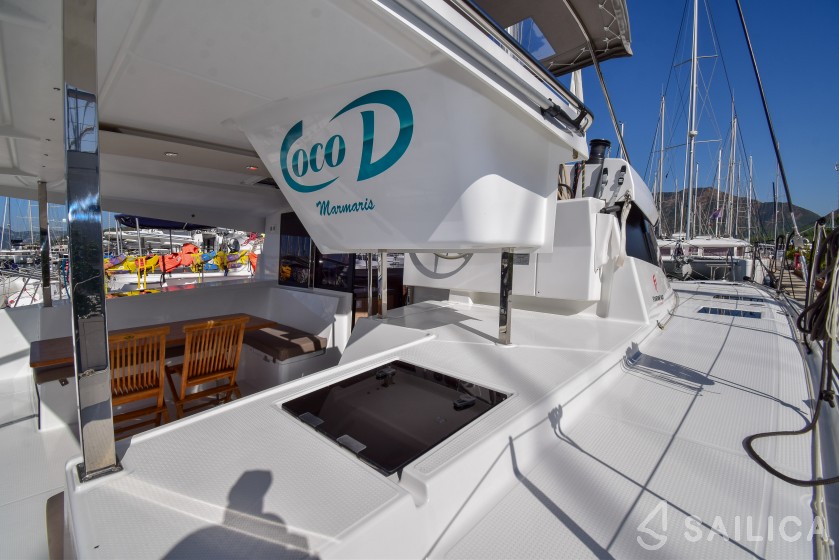 Lucia 40 - Yacht Charter Sailica