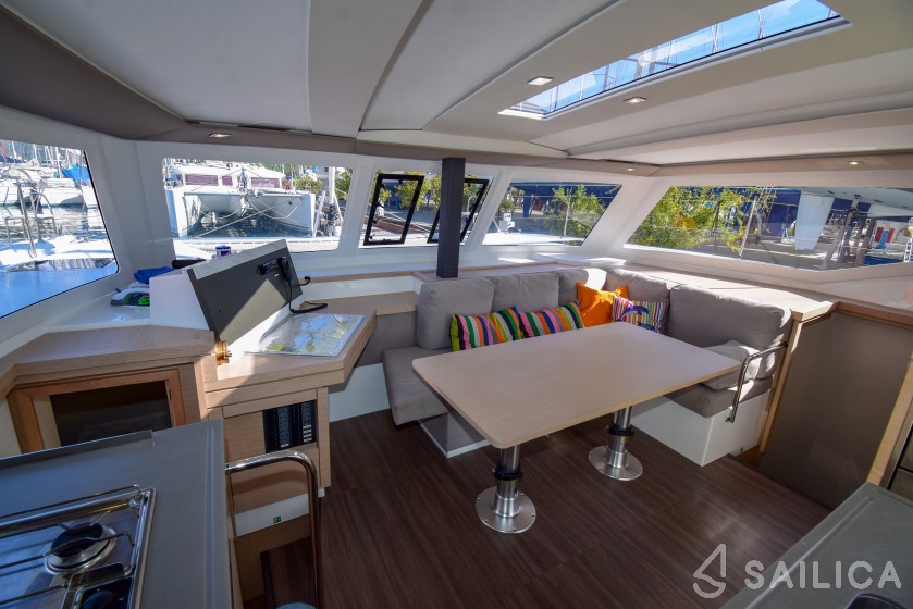 Lucia 40 - Yacht Charter Sailica