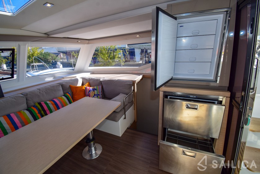 Lucia 40 - Yacht Charter Sailica