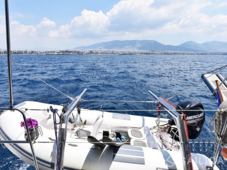 Lagoon 450  Flybridge - Yacht Charter Sailica
