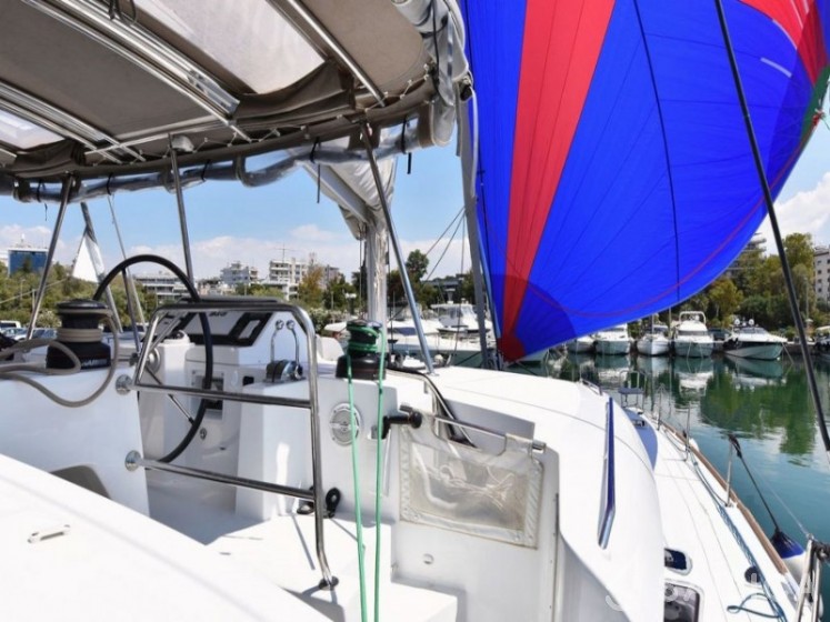 Lagoon 450  Flybridge - Yacht Charter Sailica