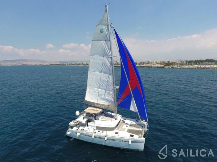 Lagoon 450  Flybridge - Yacht Charter Sailica