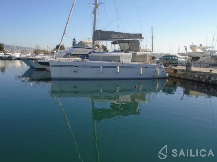 Lagoon 450  Flybridge - Yacht Charter Sailica