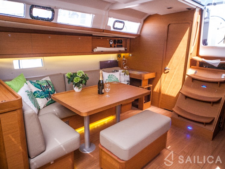 Dufour 460 GL - Yacht Charter Sailica