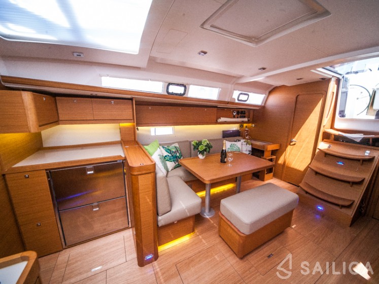 Dufour 460 GL - Yacht Charter Sailica