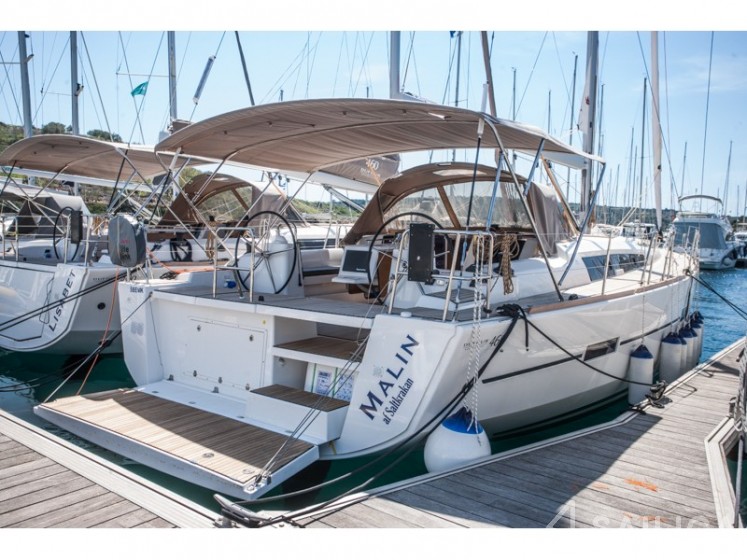 Dufour 460 GL - Yacht Charter Sailica