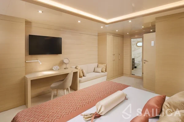 Motor sailer - Yacht Charter Sailica