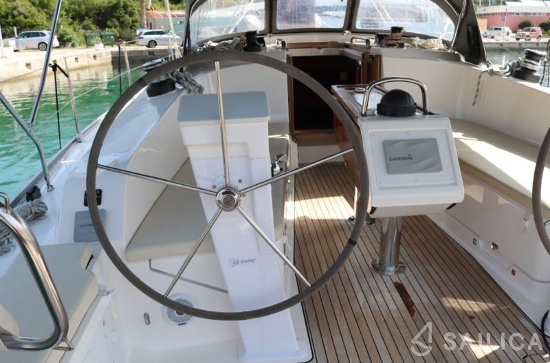 Bavaria 41 Cruiser - Yacht Charter Sailica