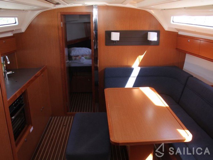 Bavaria 41 Cruiser - Yacht Charter Sailica