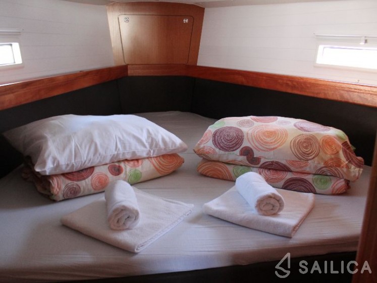 Bavaria 41 Cruiser - Yacht Charter Sailica