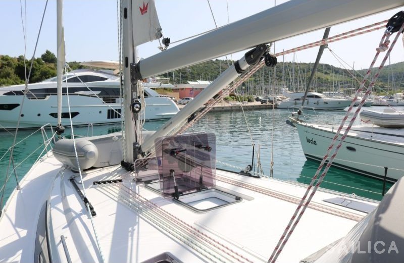 Bavaria 41 Cruiser - Yacht Charter Sailica